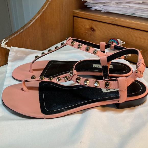 BALENCIAGA THONG PINK LEATHER SANDALS rockstud 8 - Picture 3 of 9